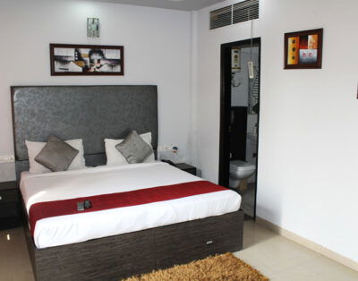 Service Apartments near Express Highway Sector 135 Noida